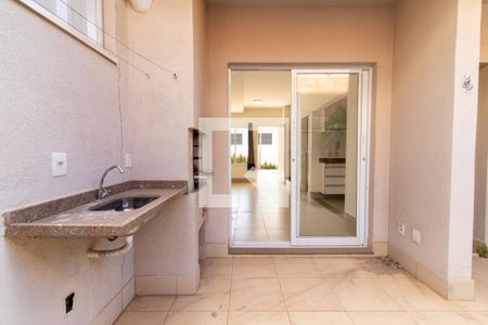 Casa de condomínio para alugar com 94m², 3 quartos e 2 vagasÁrea de Serviço