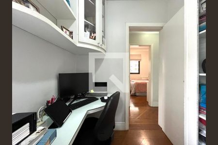 Apartamento à venda com 80m², 2 quartos e 2 vagasQuarto 3