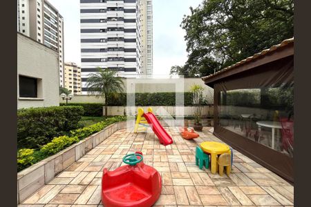 Apartamento à venda com 80m², 2 quartos e 2 vagasÁrea comum - Playground