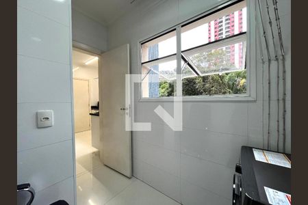 Apartamento à venda com 80m², 2 quartos e 2 vagasÁrea de Serviço