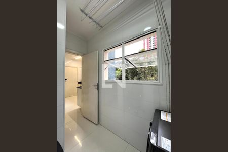 Apartamento à venda com 80m², 2 quartos e 2 vagasÁrea de Serviço