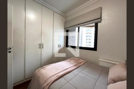 Apartamento à venda com 80m², 2 quartos e 2 vagasQuarto 2