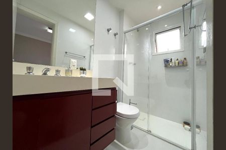 Apartamento à venda com 80m², 2 quartos e 2 vagasBanheiro da Suíte