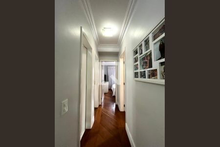 Apartamento à venda com 80m², 2 quartos e 2 vagasCorredor