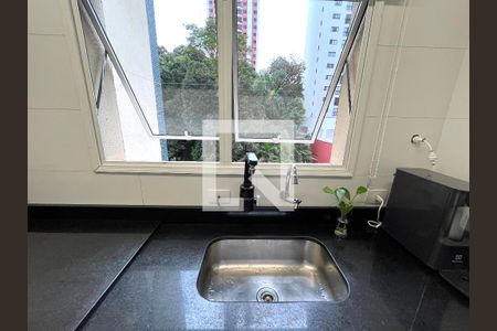 Apartamento à venda com 80m², 2 quartos e 2 vagasCozinha 