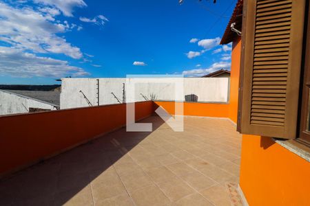 Casa à venda com 149m², 3 quartos e 2 vagasTerraço