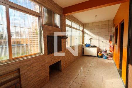 Casa à venda com 149m², 3 quartos e 2 vagasÁrea de Serviço