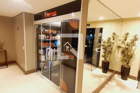 Apartamento para alugar com 69m², 2 quartos e 1 vagaMini Mercado