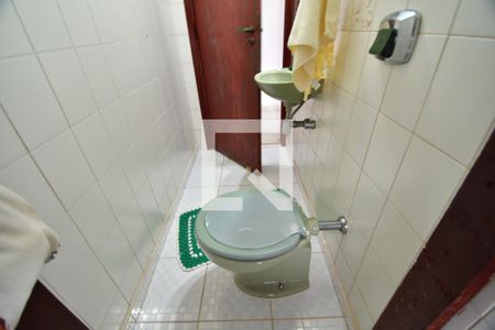 Casa à venda com 240m², 5 quartos e 4 vagasLavabo