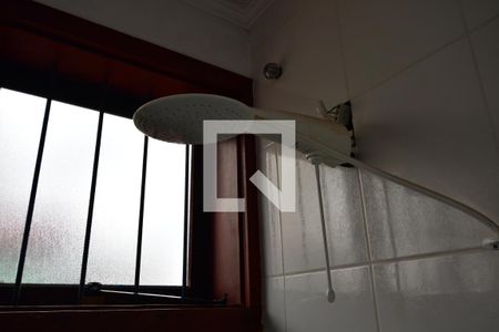 Casa à venda com 240m², 5 quartos e 4 vagasBanheiro 2