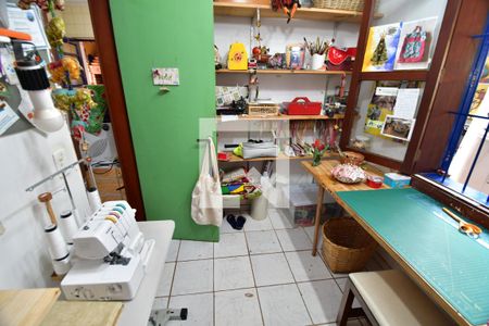 Casa à venda com 240m², 5 quartos e 4 vagasQuarto  de Serviço