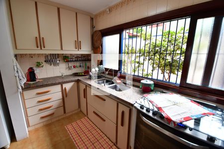 Casa à venda com 240m², 5 quartos e 4 vagasCozinha