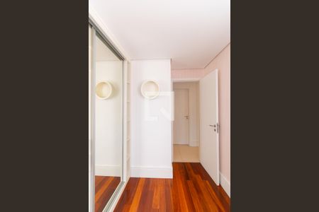 Apartamento à venda com 70m², 2 quartos e 1 vaga Apartamento à venda com 70m², 2 quartos e 1 vagaQuarto