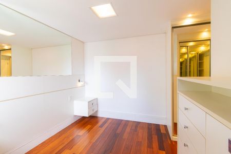 Apartamento à venda com 70m², 2 quartos e 1 vaga Apartamento à venda com 70m², 2 quartos e 1 vagaSuíte