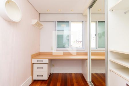 Apartamento à venda com 70m², 2 quartos e 1 vaga Apartamento à venda com 70m², 2 quartos e 1 vagaQuarto