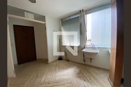Apartamento à venda com 176m², 3 quartos e 1 vagaÁrea de serviço 