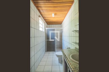 Casa à venda com 235m², 3 quartos e 4 vagasBanheiro Social