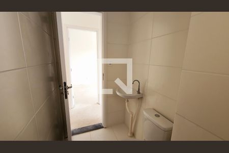 Apartamento à venda com 45m², 2 quartos e 1 vaga Apartamento à venda com 45m², 2 quartos e 1 vagaBanheiro