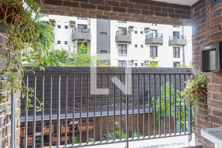 Varanda de kitnet/studio para alugar com 1 quarto, 32m² em Indianópolis, São Paulo