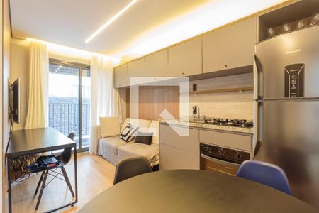 Sala de kitnet/studio para alugar com 1 quarto, 32m² em Indianópolis, São Paulo