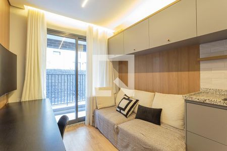 Sala de kitnet/studio para alugar com 1 quarto, 32m² em Indianópolis, São Paulo