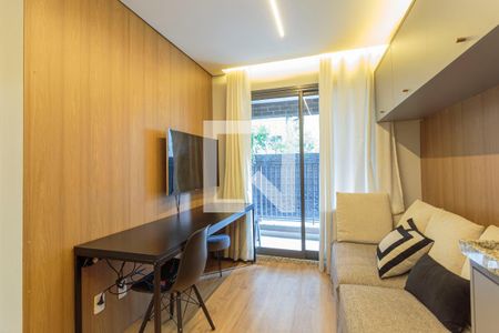 Sala de kitnet/studio para alugar com 1 quarto, 32m² em Indianópolis, São Paulo