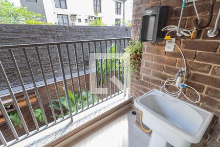 Varanda de kitnet/studio para alugar com 1 quarto, 32m² em Indianópolis, São Paulo