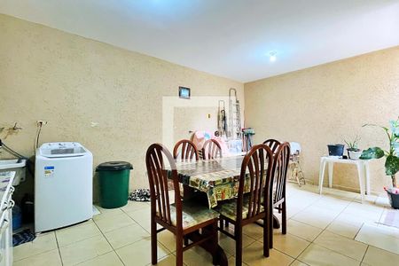 Casa à venda com 180m², 2 quartos e 1 vagaÁrea de Serviço - Casa 2