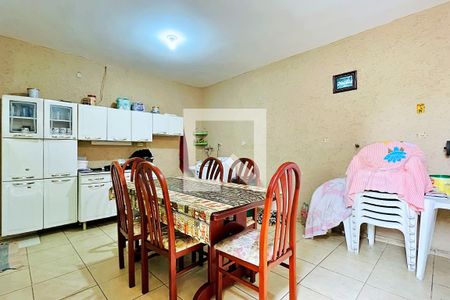 Casa à venda com 180m², 2 quartos e 1 vagaÁrea de Serviço - Casa 2