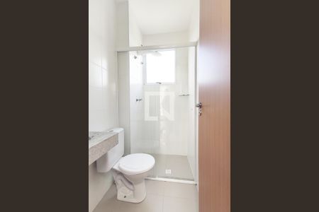 Apartamento para alugar com 66m², 2 quartos e 1 vaga Apartamento para alugar com 66m², 2 quartos e 1 vagaBanheiro