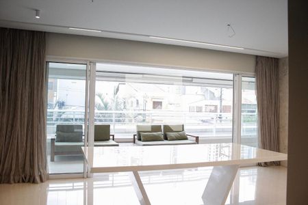 Apartamento à venda com 240m², 3 quartos e 4 vagasSala 1