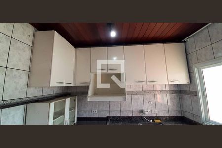 Casa à venda com 232m², 4 quartos e 4 vagasCasa 1 - Cozinha