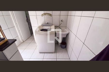 Casa à venda com 232m², 4 quartos e 4 vagasCasa 2 - Área de Serviço