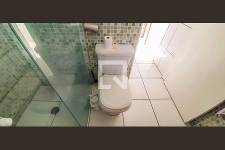 Casa à venda com 232m², 4 quartos e 4 vagasCasa 2 - Banheiro