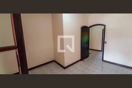 Casa à venda com 232m², 4 quartos e 4 vagasCasa 1 - Quarto 1