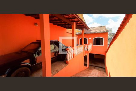 Casa à venda com 232m², 4 quartos e 4 vagasGaragem