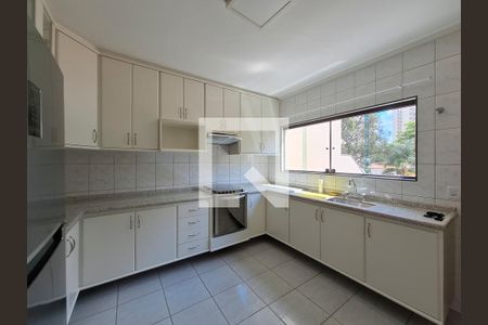 Casa para alugar com 250m², 2 quartos e 3 vagasCozinha