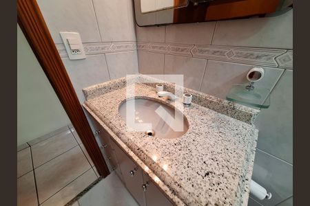 Casa para alugar com 250m², 2 quartos e 3 vagasBanheiro