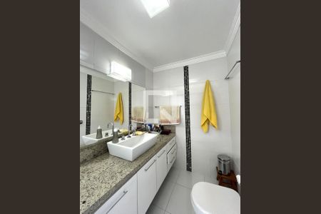 Apartamento à venda com 117m², 3 quartos e 2 vagasBanheiro da Suíte 1