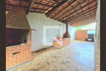 Casa à venda com 1000m², 3 quartos e 6 vagasÁrea comum - Churrasqueira