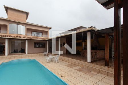 Casa para alugar com 750m², 6 quartos e 8 vagasPiscina