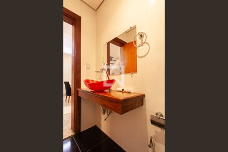 Casa para alugar com 750m², 6 quartos e 8 vagasLavabo