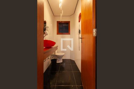 Casa para alugar com 750m², 6 quartos e 8 vagasLavabo