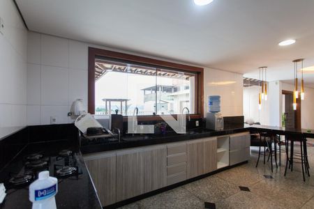 Casa para alugar com 750m², 6 quartos e 8 vagasCozinha