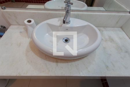 Casa para alugar com 750m², 6 quartos e 8 vagasBanheiro da Suíte 1