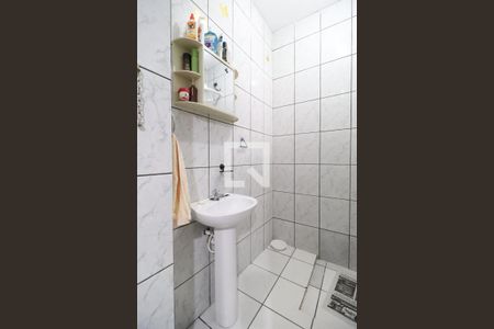 Casa à venda com 176m², 5 quartos e 3 vagasBanheiro Social