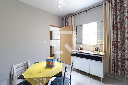 Casa à venda com 176m², 5 quartos e 3 vagasCopa