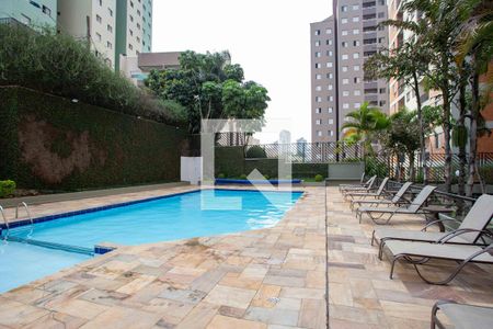 Apartamento para alugar com 64m², 2 quartos e 1 vagaPiscina