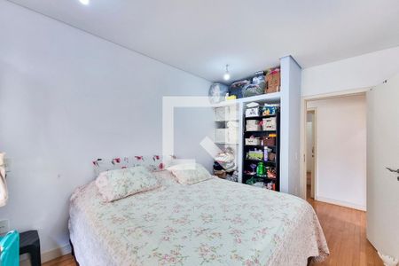 Casa de condomínio para alugar com 349m², 4 quartos e 6 vagasSuíte 1