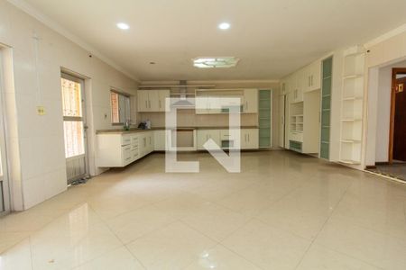 Casa para alugar com 500m², 4 quartos e 10 vagasCozinha